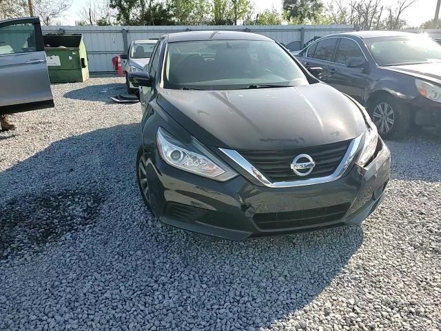 2018 Nissan Altima - Image 11