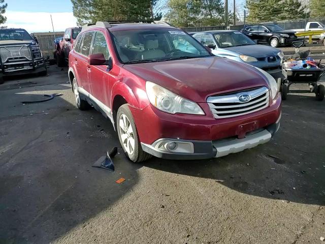 2011 Subaru Outback - Image 11