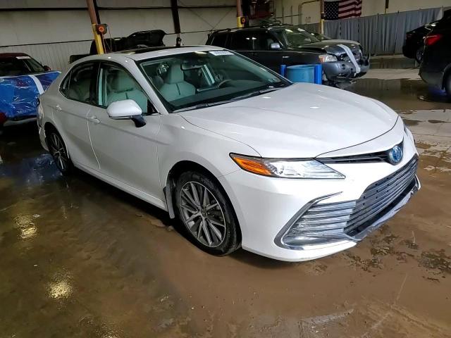 2024 Toyota Camry - Image 14