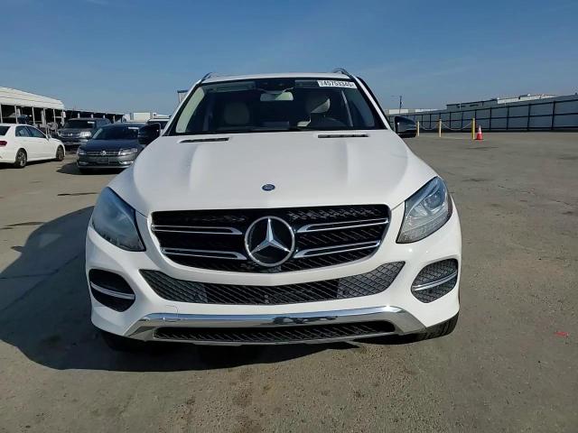 2016 Mercedes-Benz GLE - Image 11