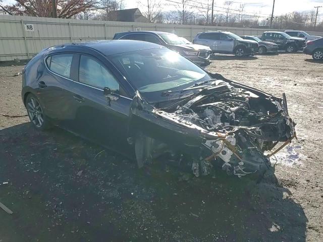 2021 Mazda 3 - Image 10
