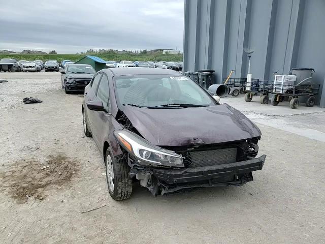 2018 Kia Forte - Image 10