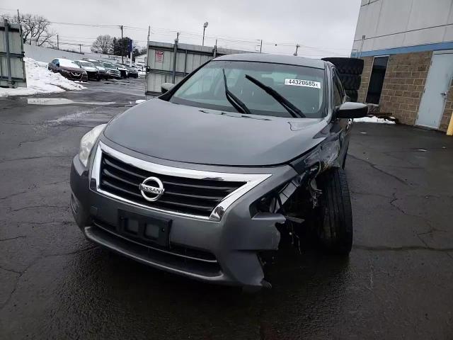 2014 Nissan Altima - Image 14