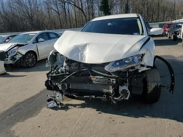 2017 Nissan Rogue - Image 11