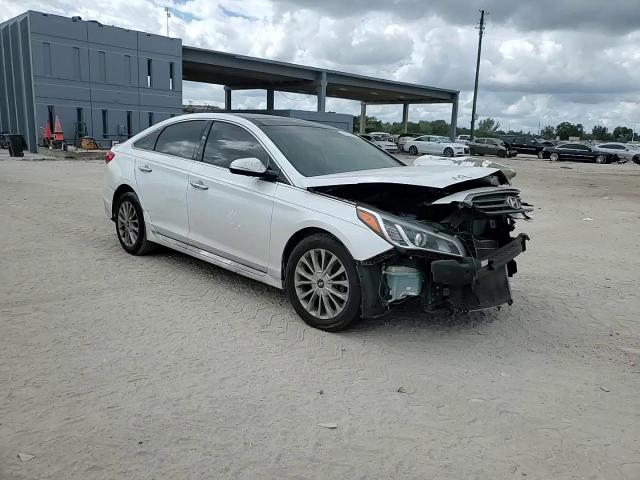 2015 Hyundai Sonata - Image 11