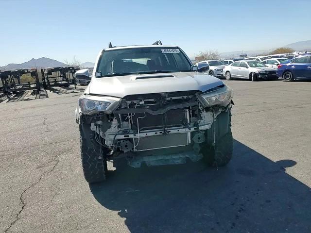 2018 Toyota 4Runner - Image 12