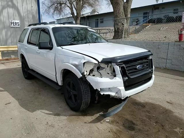 2010 Ford Explorer - Image 12
