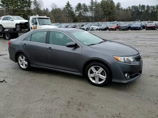 2013 Toyota Camry - Image 10