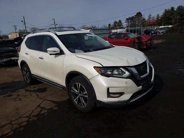 2017 Nissan Rogue - Image 12