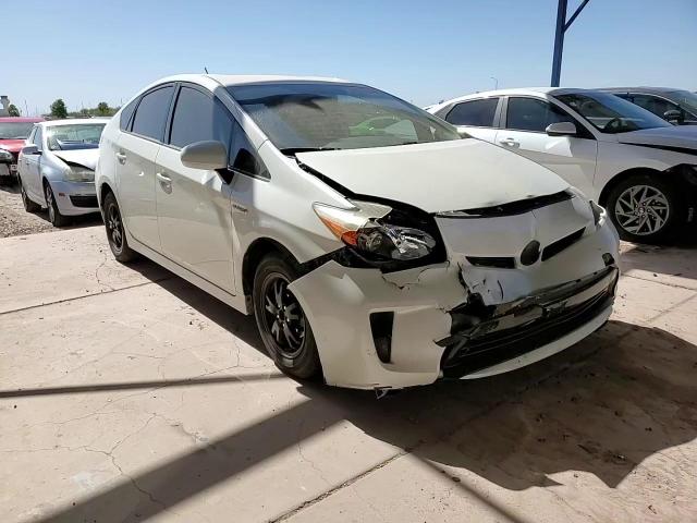 2013 Toyota Prius - Image 10
