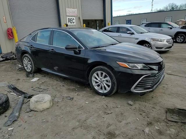 2021 Toyota Camry - Image 14
