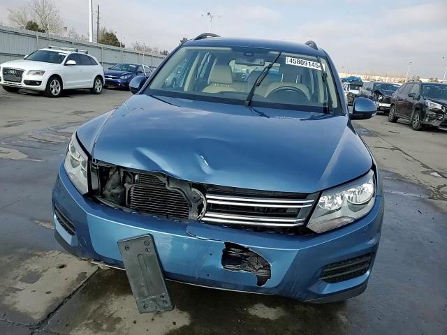 2017 Volkswagen Tiguan - Image 14