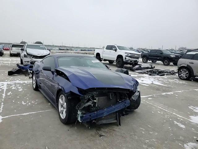 2016 Ford Mustang - Image 14