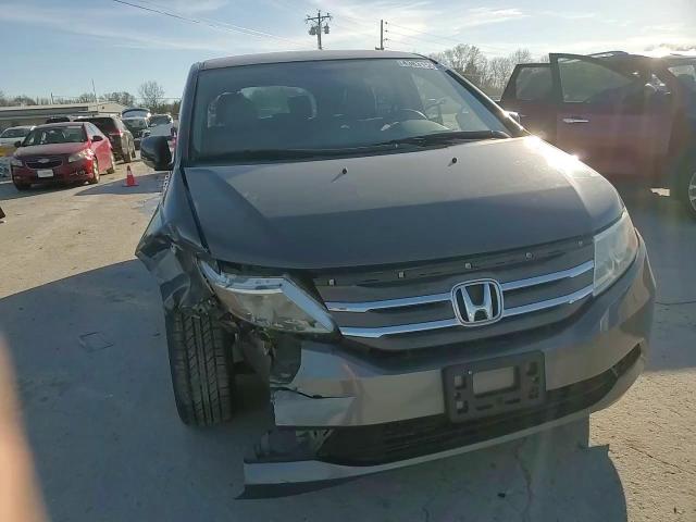 2012 Honda Odyssey - Image 11
