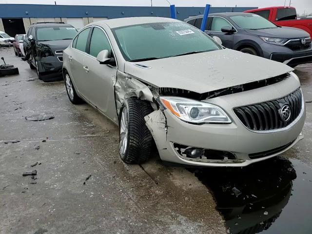 2016 Buick Regal - Image 10