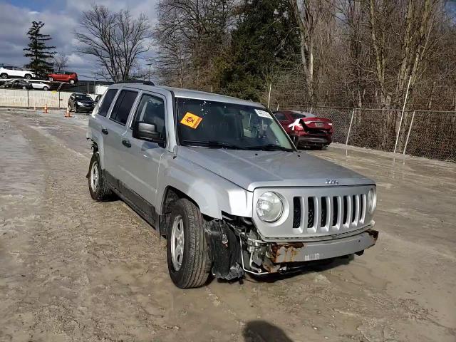 2011 Jeep Liberty (Patriot) - Image 12