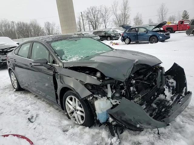 2016 Ford Fusion - Image 13