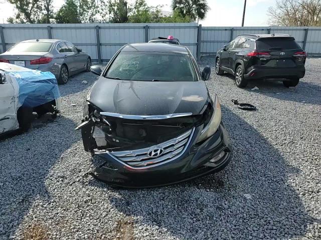 2013 Hyundai Sonata - Image 11