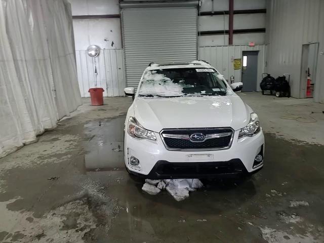 2016 Subaru XV - Image 14