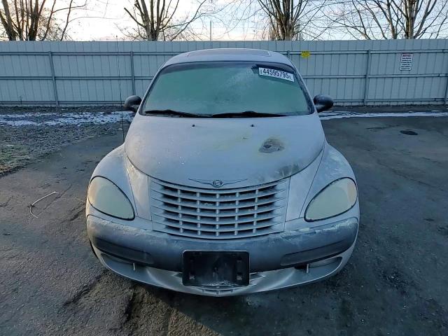 2002 Chrysler PT Cruiser - Image 11