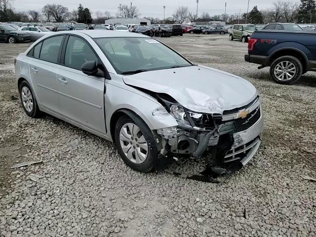 2013 Chevrolet Cruze - Image 11