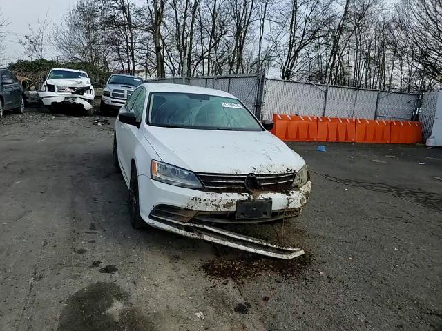 2016 Volkswagen Jetta - Image 10