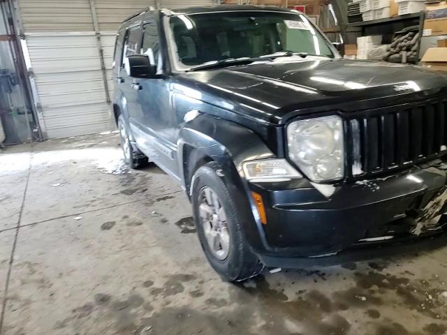 2010 Jeep Liberty (North America) - Image 11