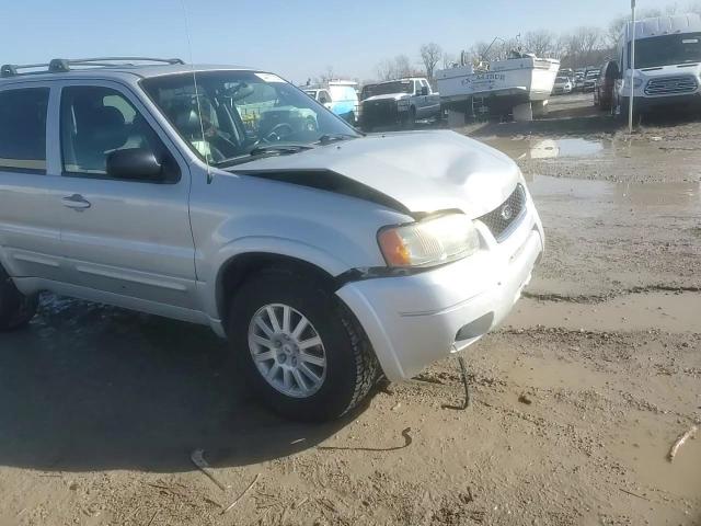 2004 Ford Escape - Image 12