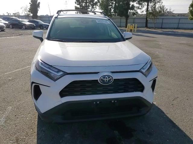 2024 Toyota RAV 4 - Image 11