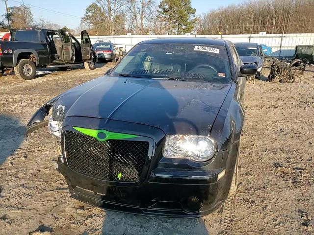 2006 Chrysler 300 - Image 11