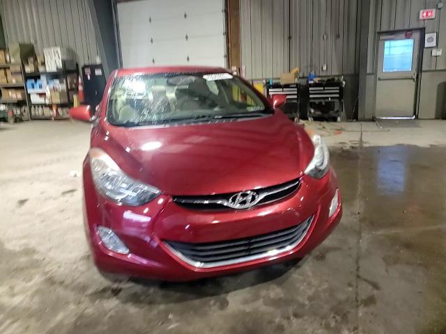 2013 Hyundai Elantra - Image 11