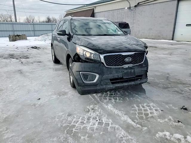 2016 Kia Sorento - Image 12