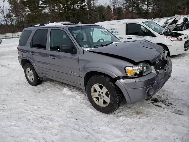2007 Ford Escape - Image 11