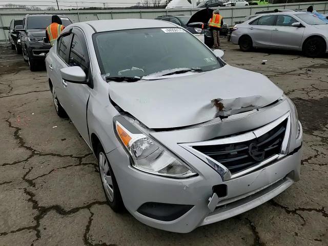 2018 Nissan Versa - Image 10