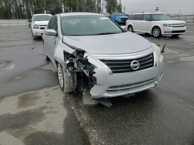 2015 Nissan Altima - Image 11