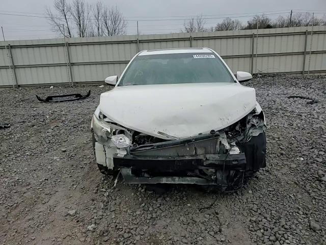 2012 Toyota Camry - Image 11