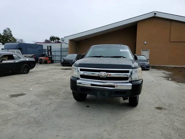 2009 Chevrolet Silverado - Image 10