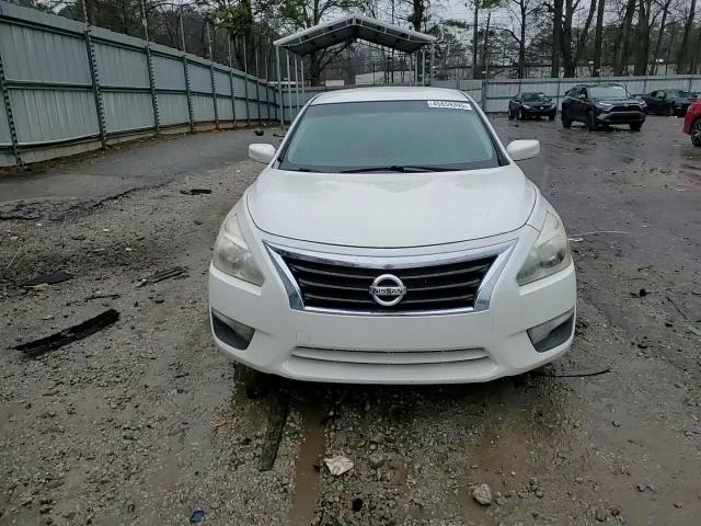 2013 Nissan Altima - Image 13