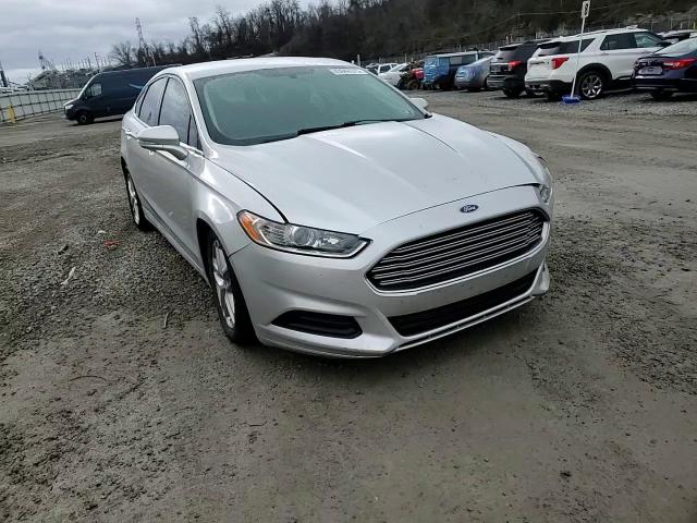 2016 Ford Fusion - Image 13