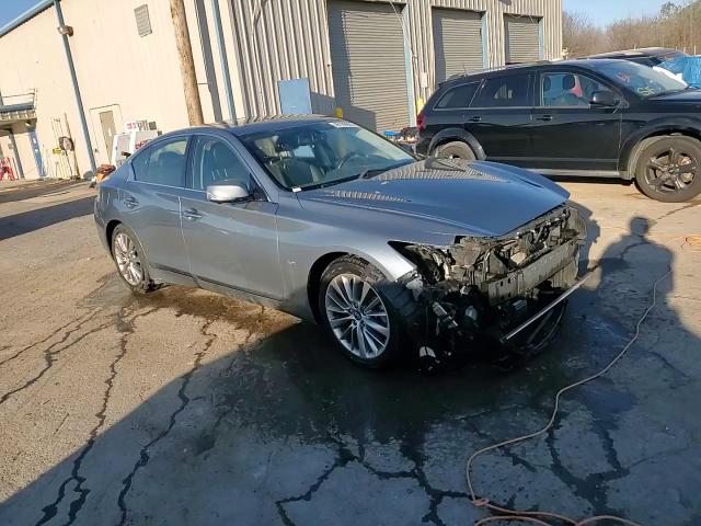 2018 Infiniti Q50 - Image 13