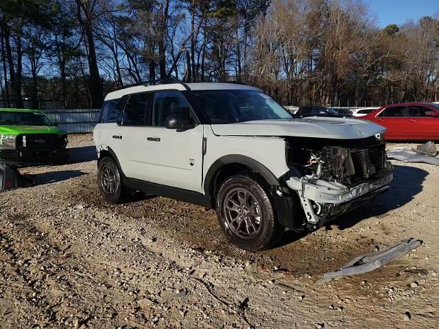 2022 Ford Bronco - Image 15