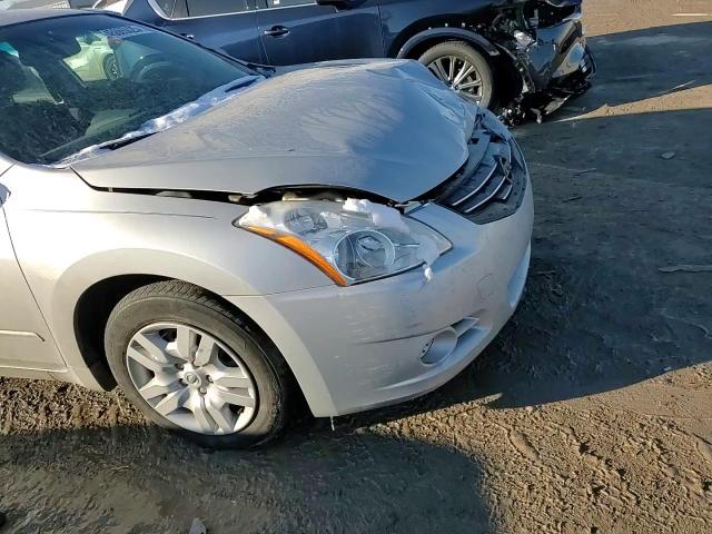 2012 Nissan Altima - Image 10