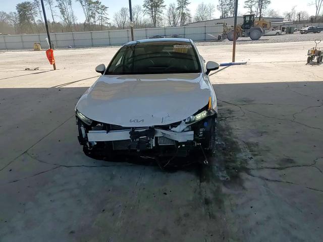 2022 Kia K5 - Image 10