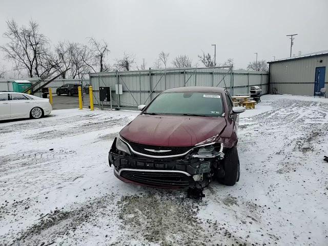 2016 Chrysler 200 - Image 10