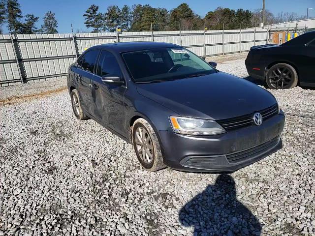 2014 Volkswagen Jetta - Image 13