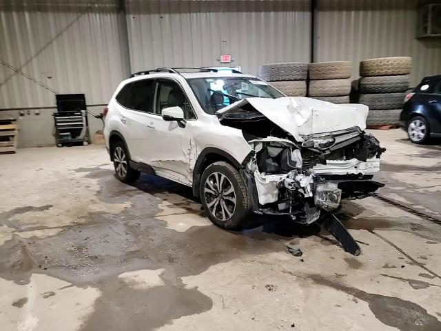 2019 Subaru Forester - Image 12