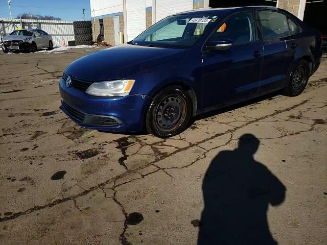 2014 Volkswagen Jetta - Image 13