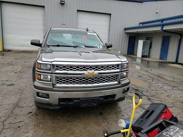 2015 Chevrolet Silverado - Image 11