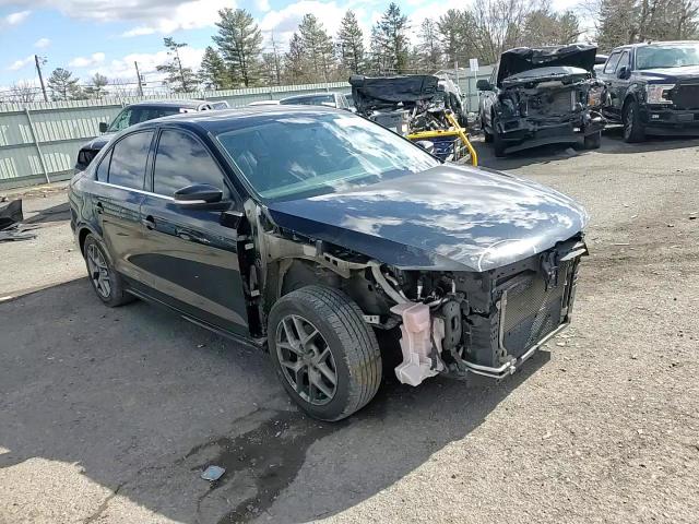 2015 Volkswagen Jetta - Image 11