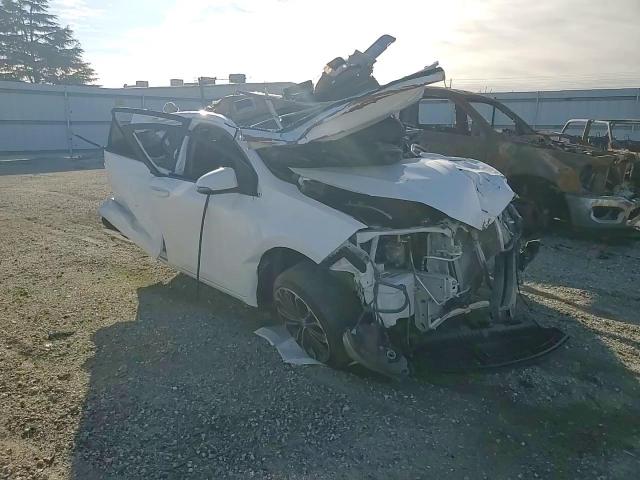 2016 Toyota Corolla L VIN: 5YFBURHE6GP560641 Lot: 44006515